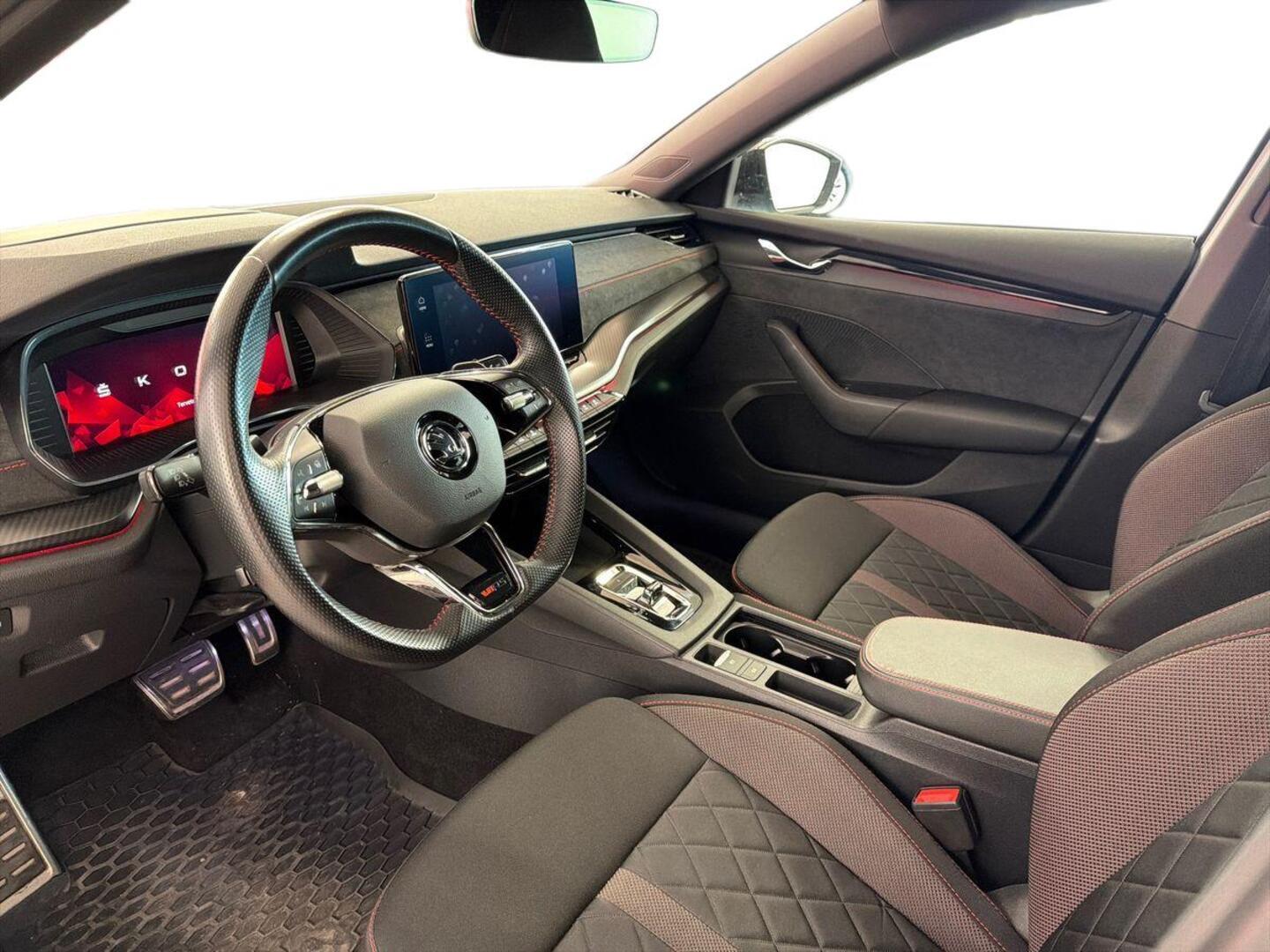 SKODA Octavia 7