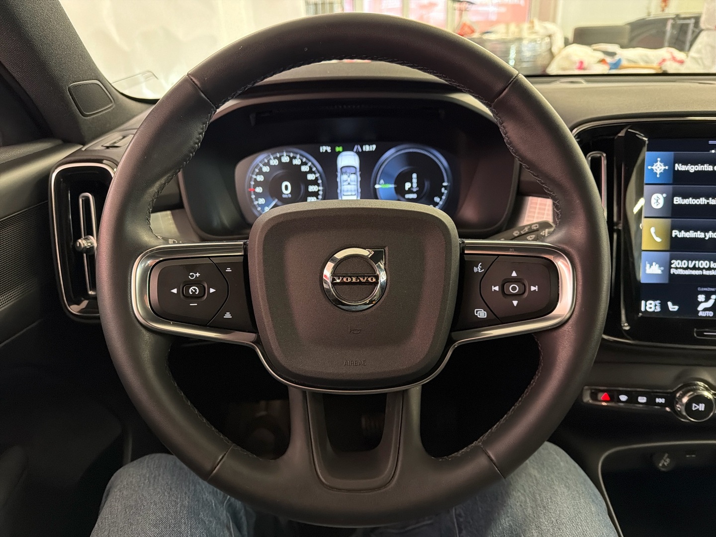 VOLVO XC40 2022