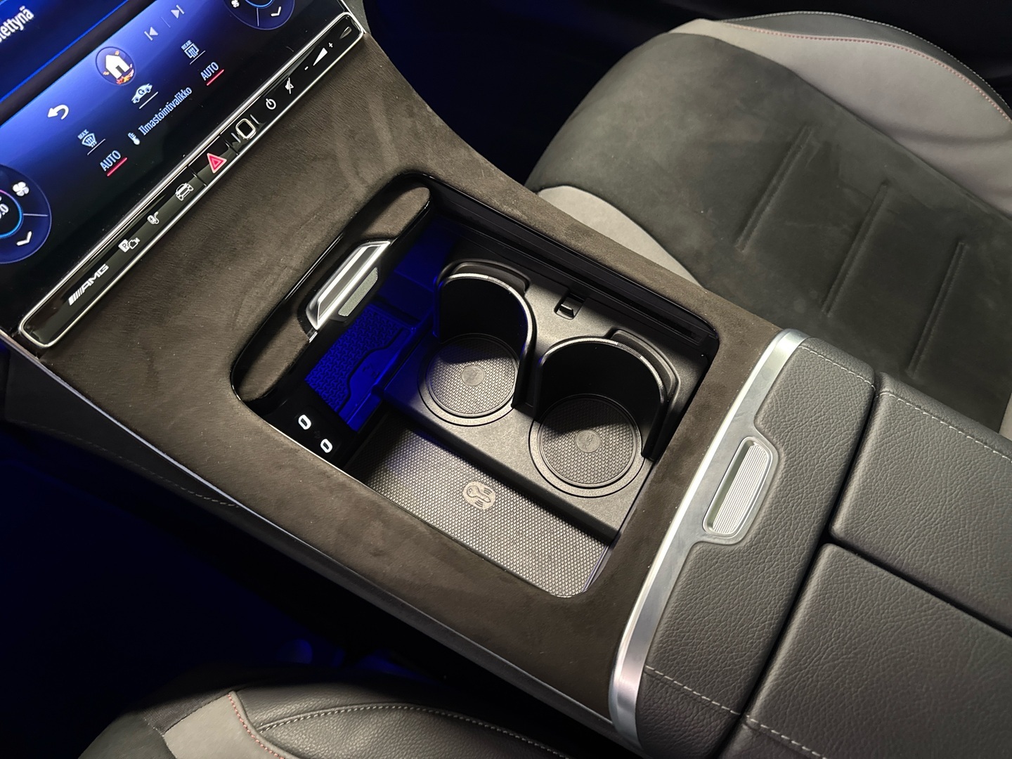 MERCEDES-BENZ EQE 2023