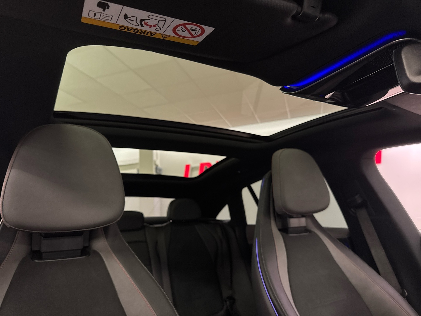 MERCEDES-BENZ EQE 2023