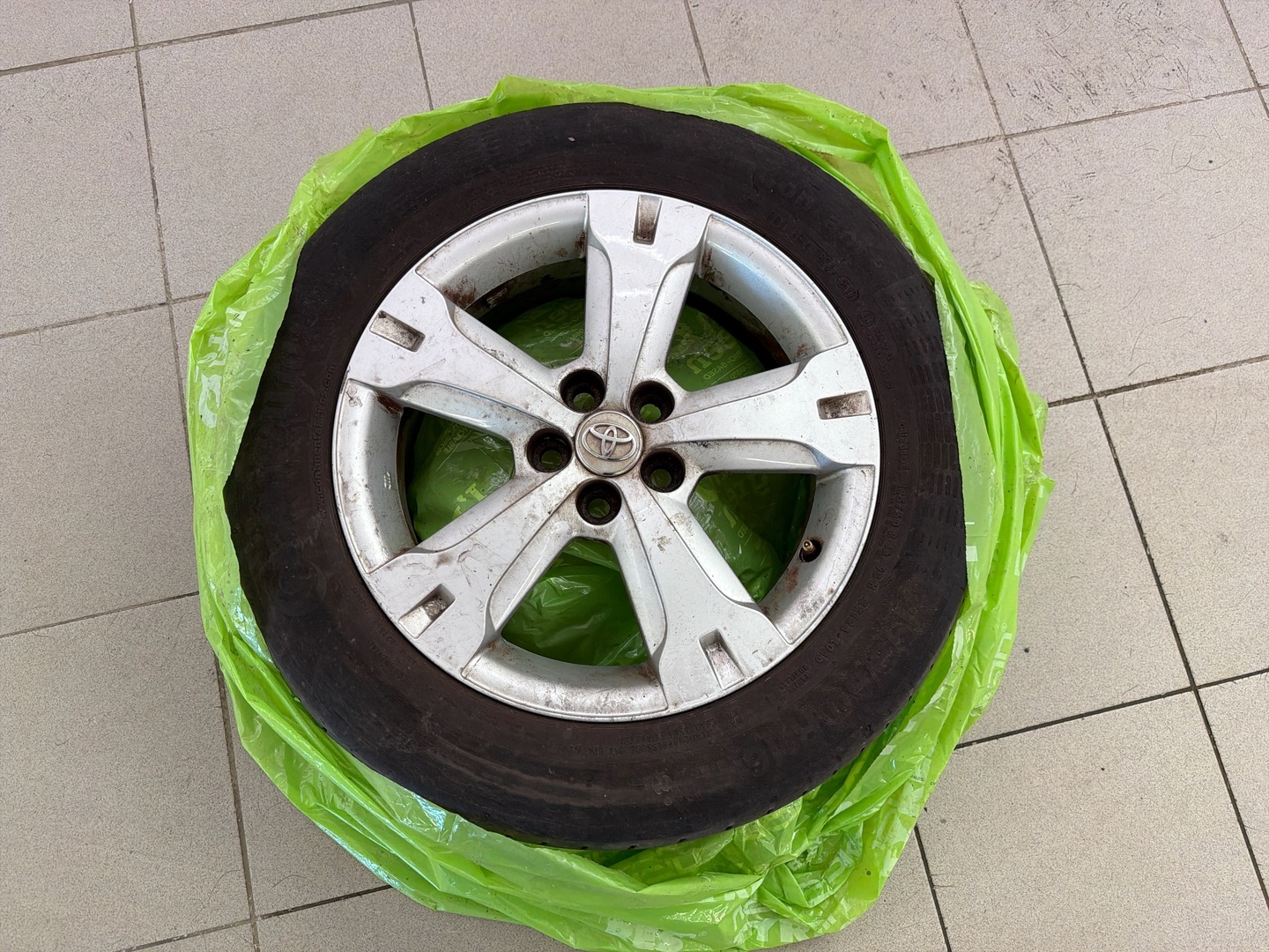TOYOTA Urban Cruiser 2010