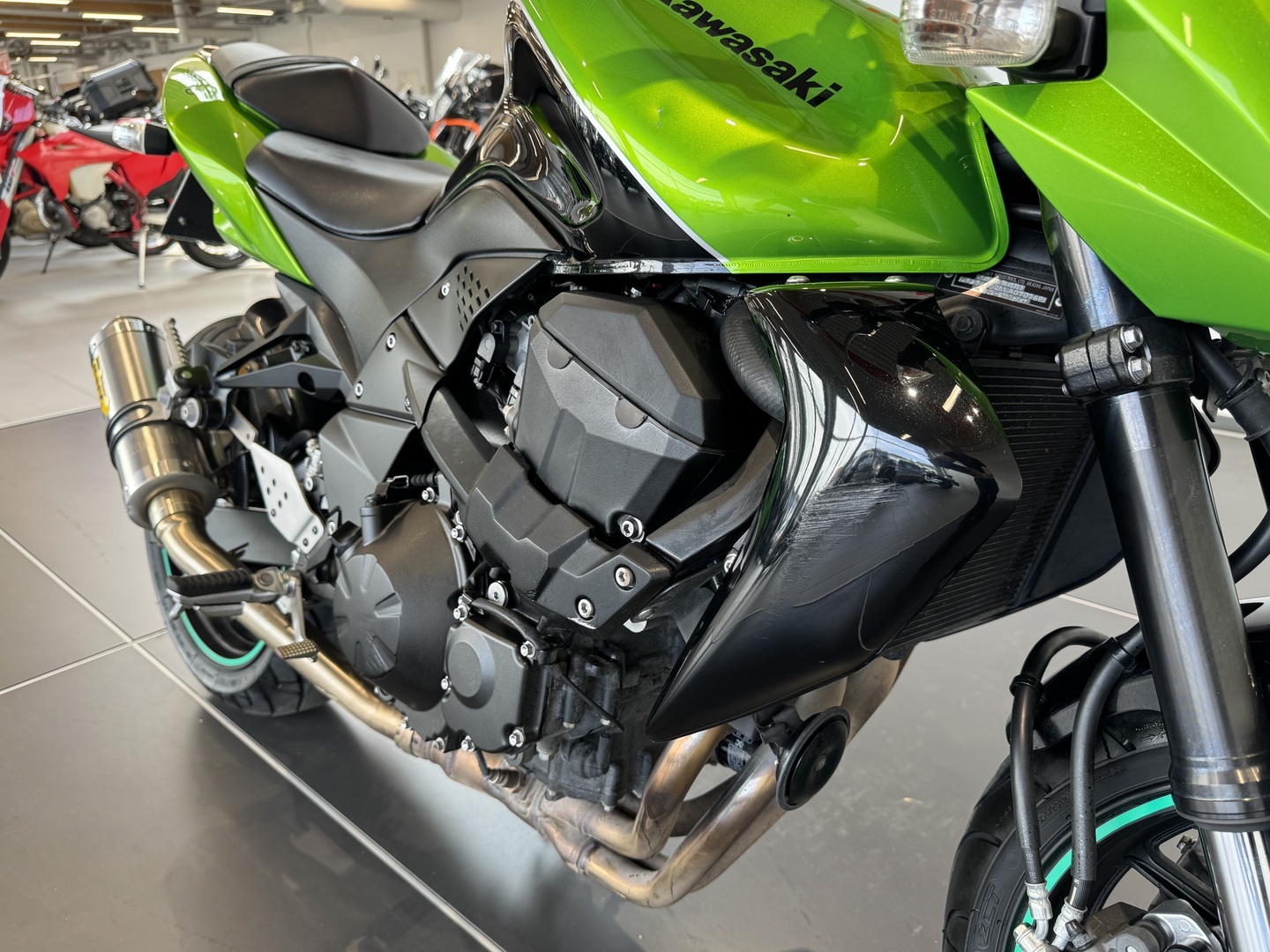 KAWASAKI Z 2009