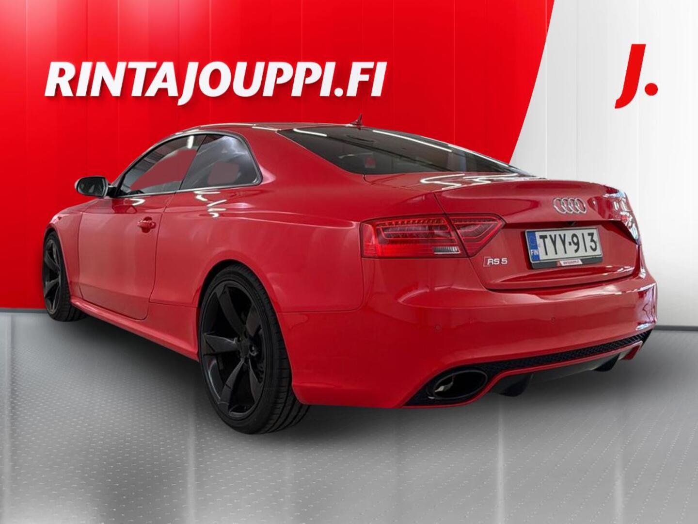 AUDI RS 5 2012