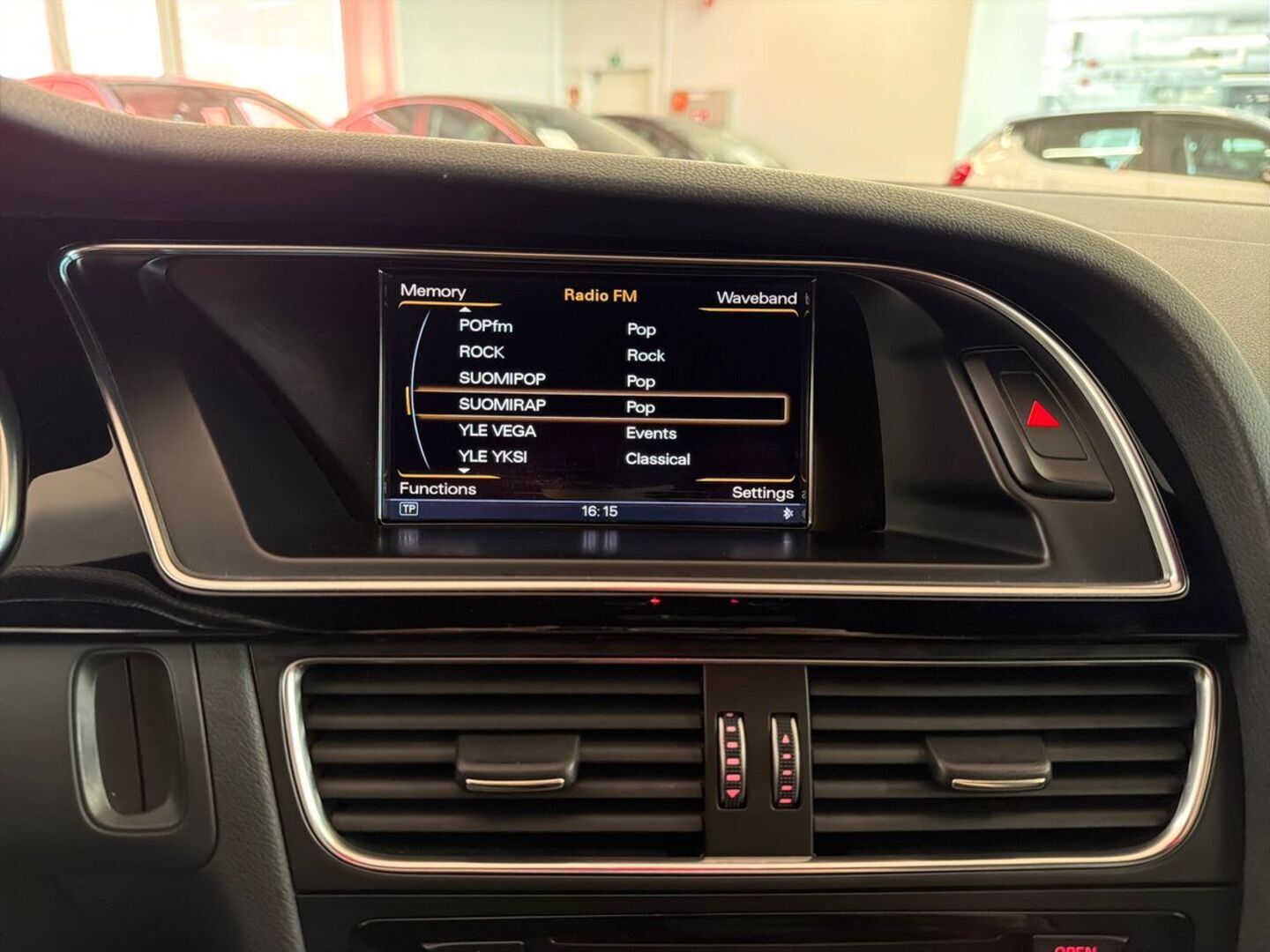 AUDI RS 5 2012