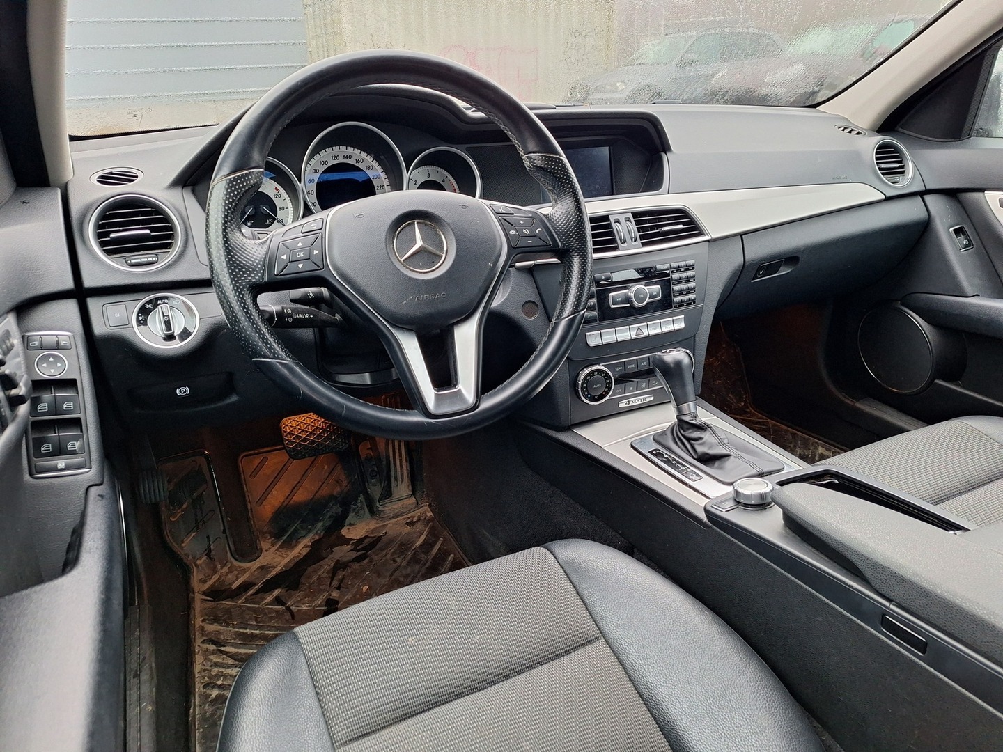 MERCEDES-BENZ C 2014