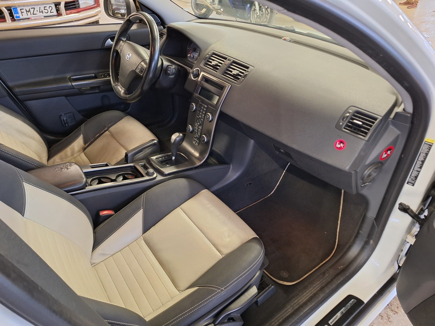 VOLVO V50 2008