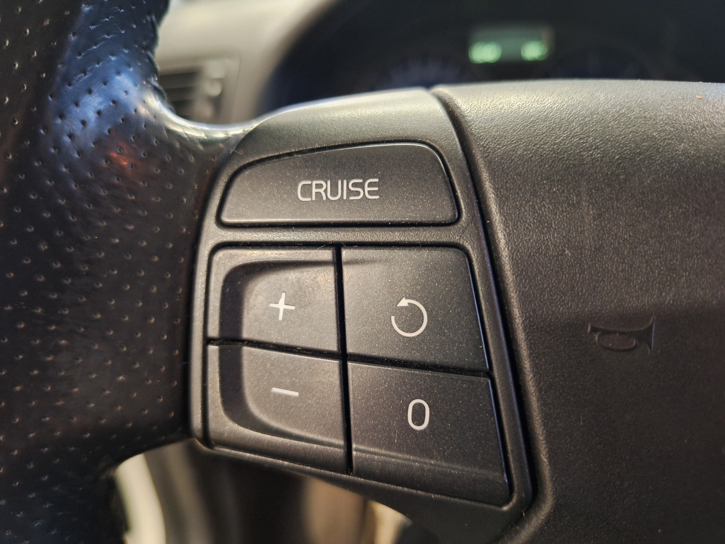 VOLVO V50 2008