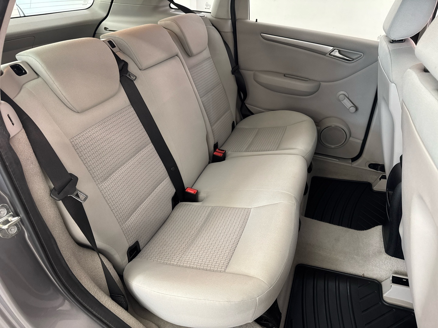 MERCEDES-BENZ B 2009