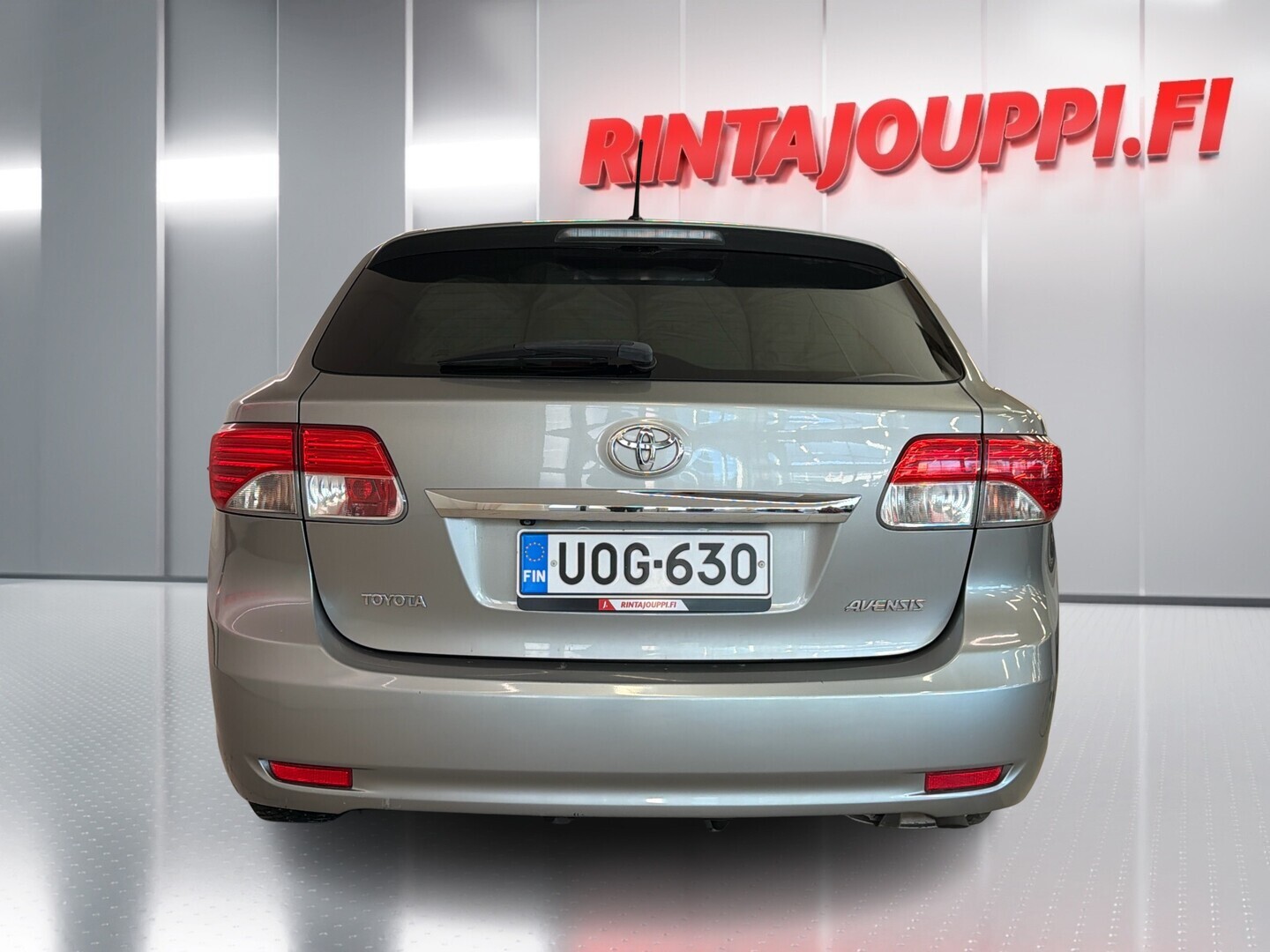 TOYOTA Avensis 2012