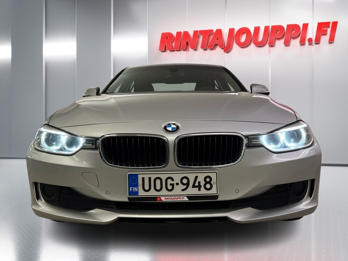 BMW 318 2012