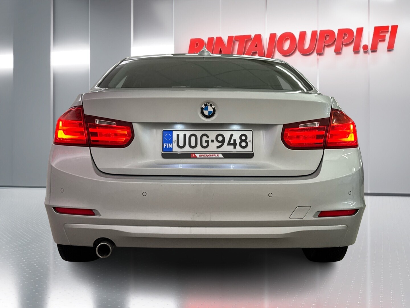 BMW 318 2012
