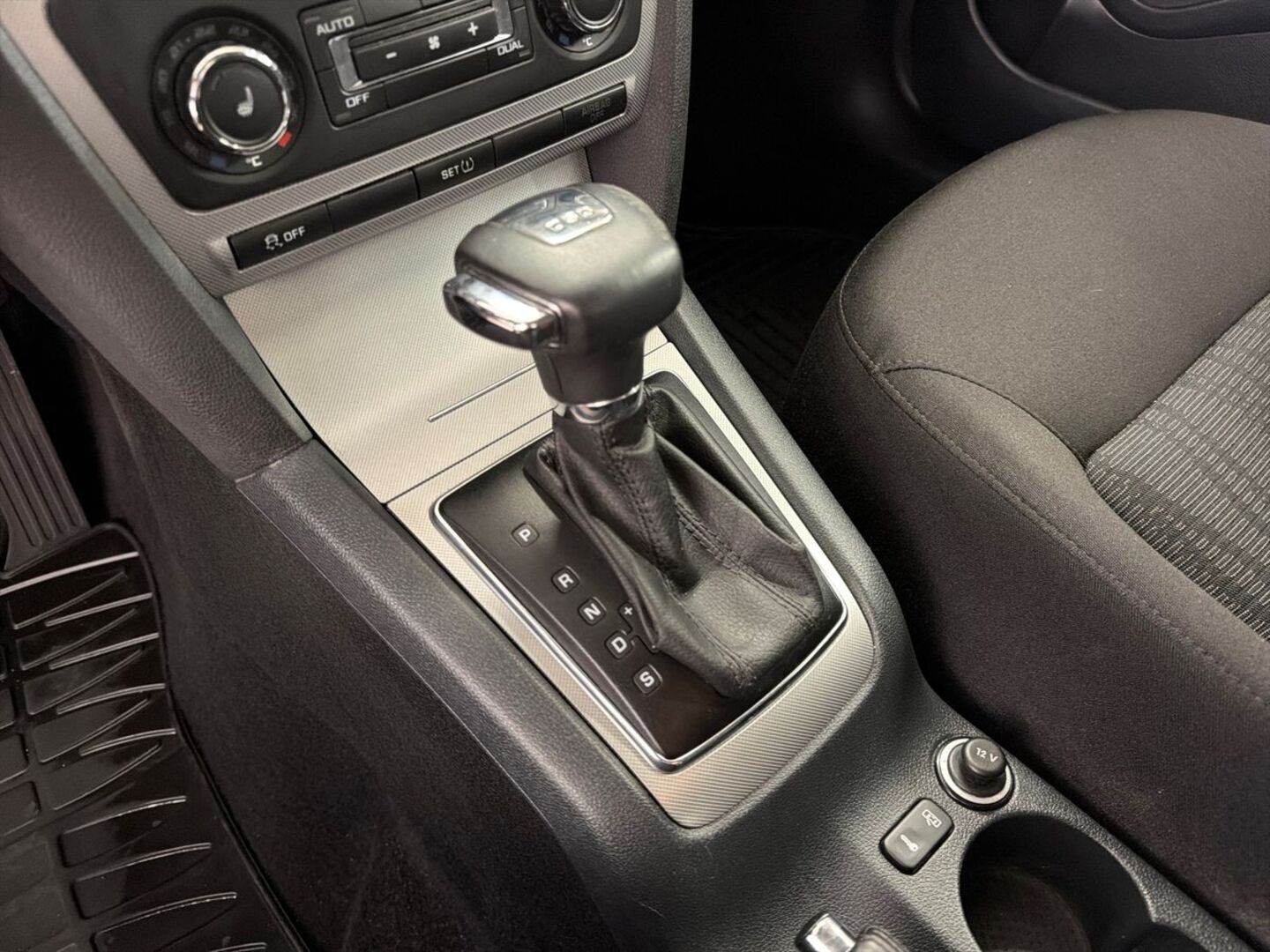 SKODA Octavia 2013