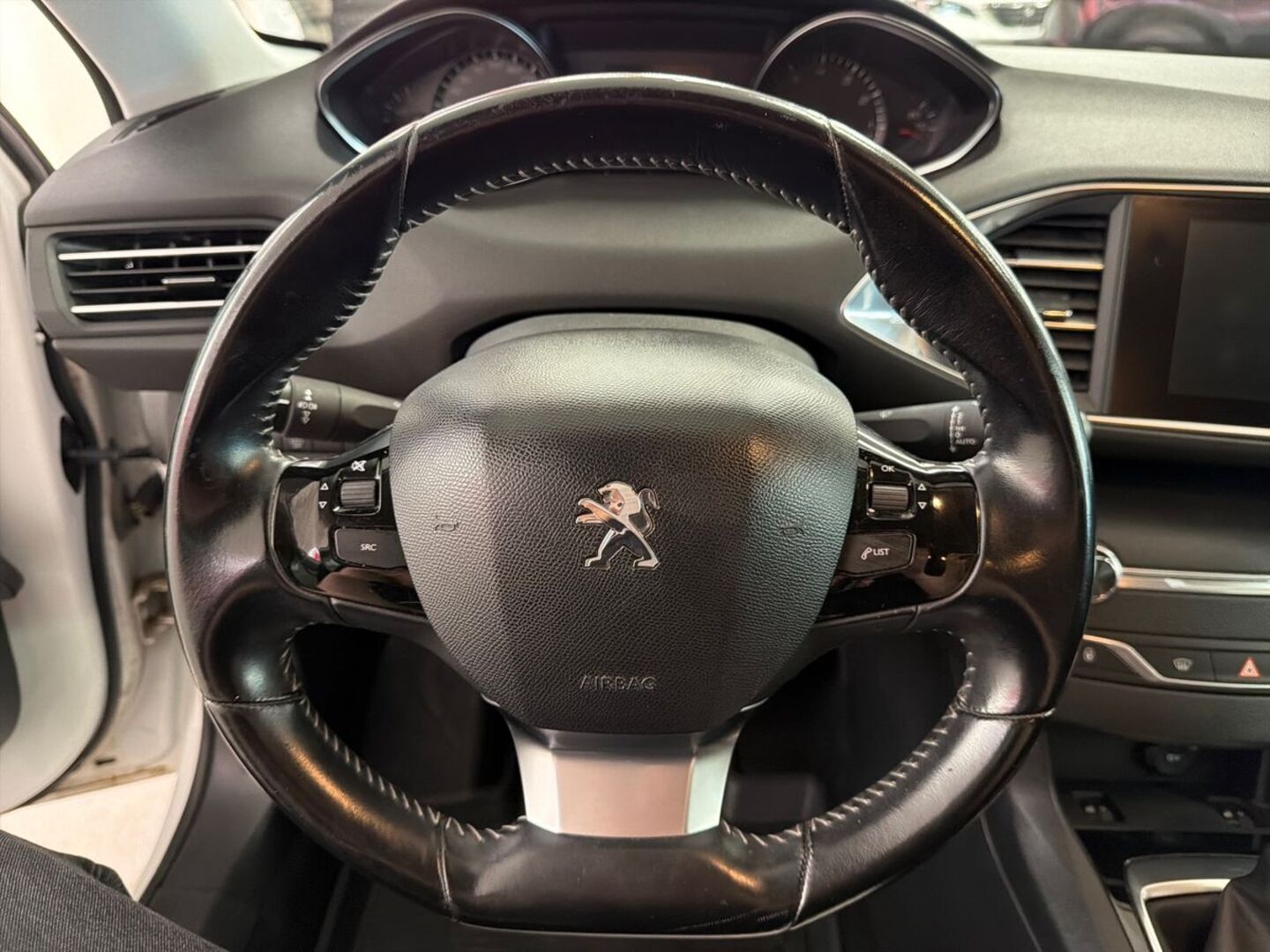 PEUGEOT 308 2017