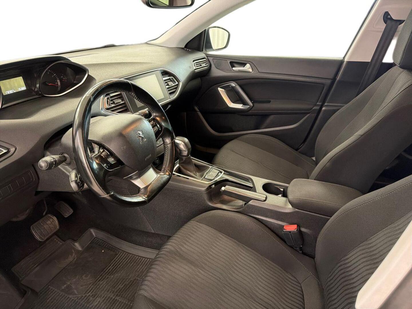 PEUGEOT 308 2017