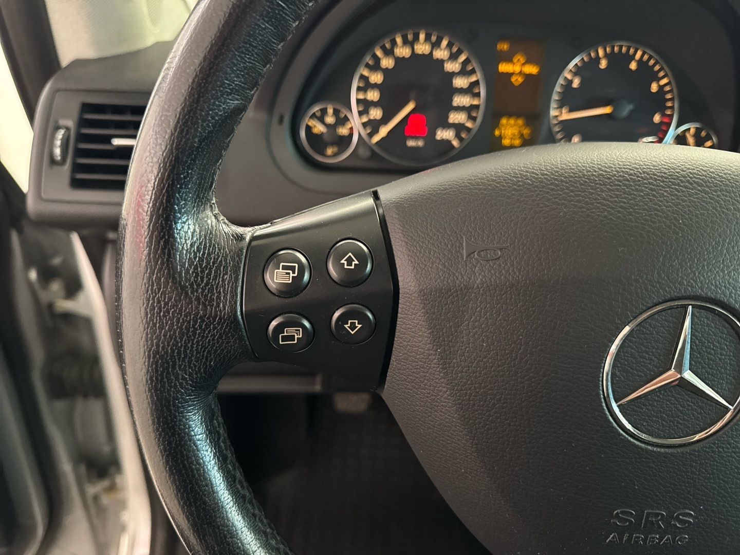 MERCEDES-BENZ A 2006