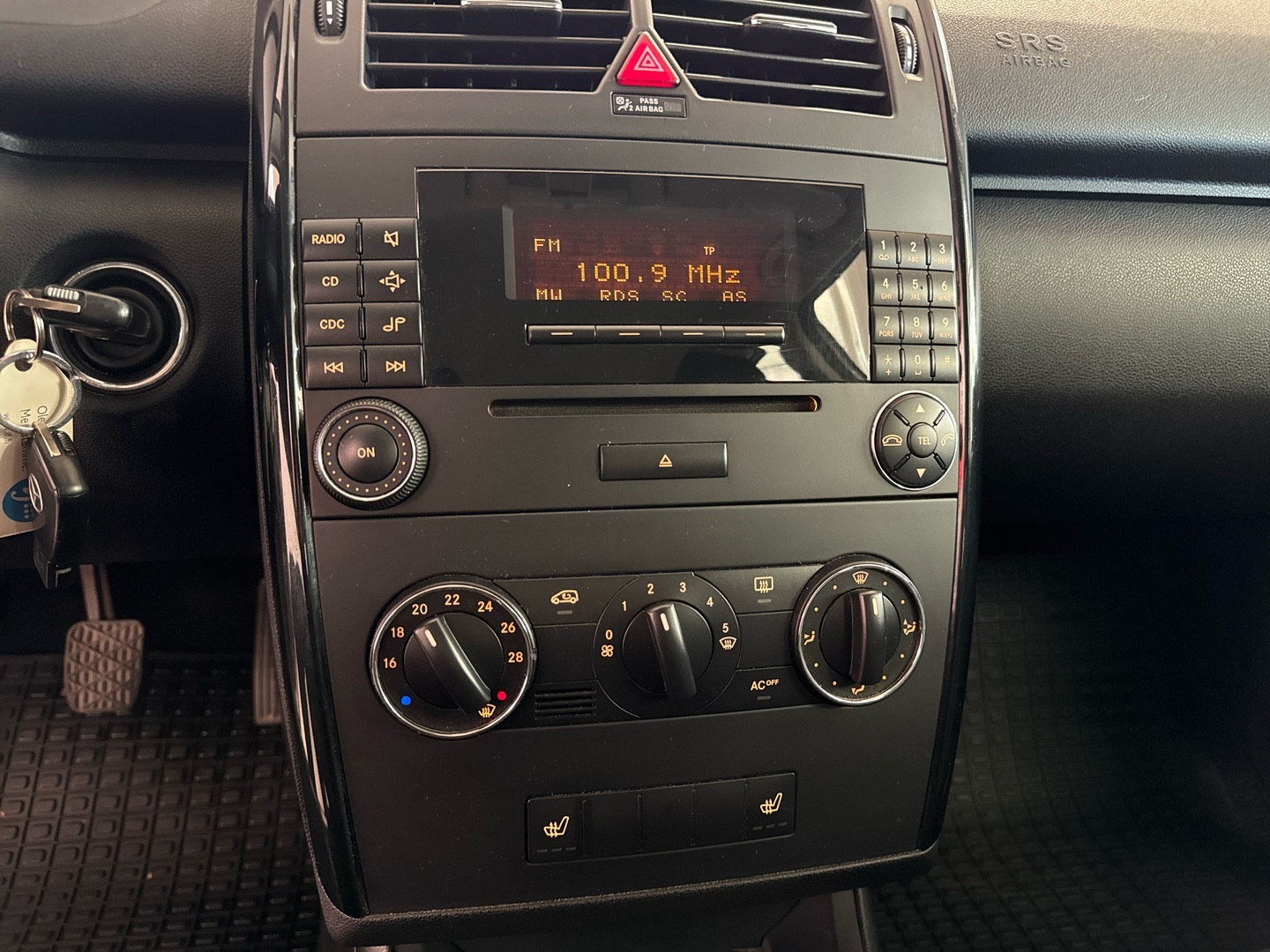 MERCEDES-BENZ A 2006