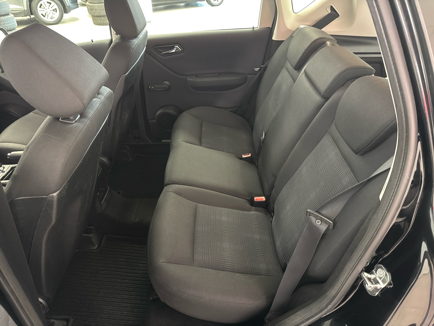 MERCEDES-BENZ A 2011