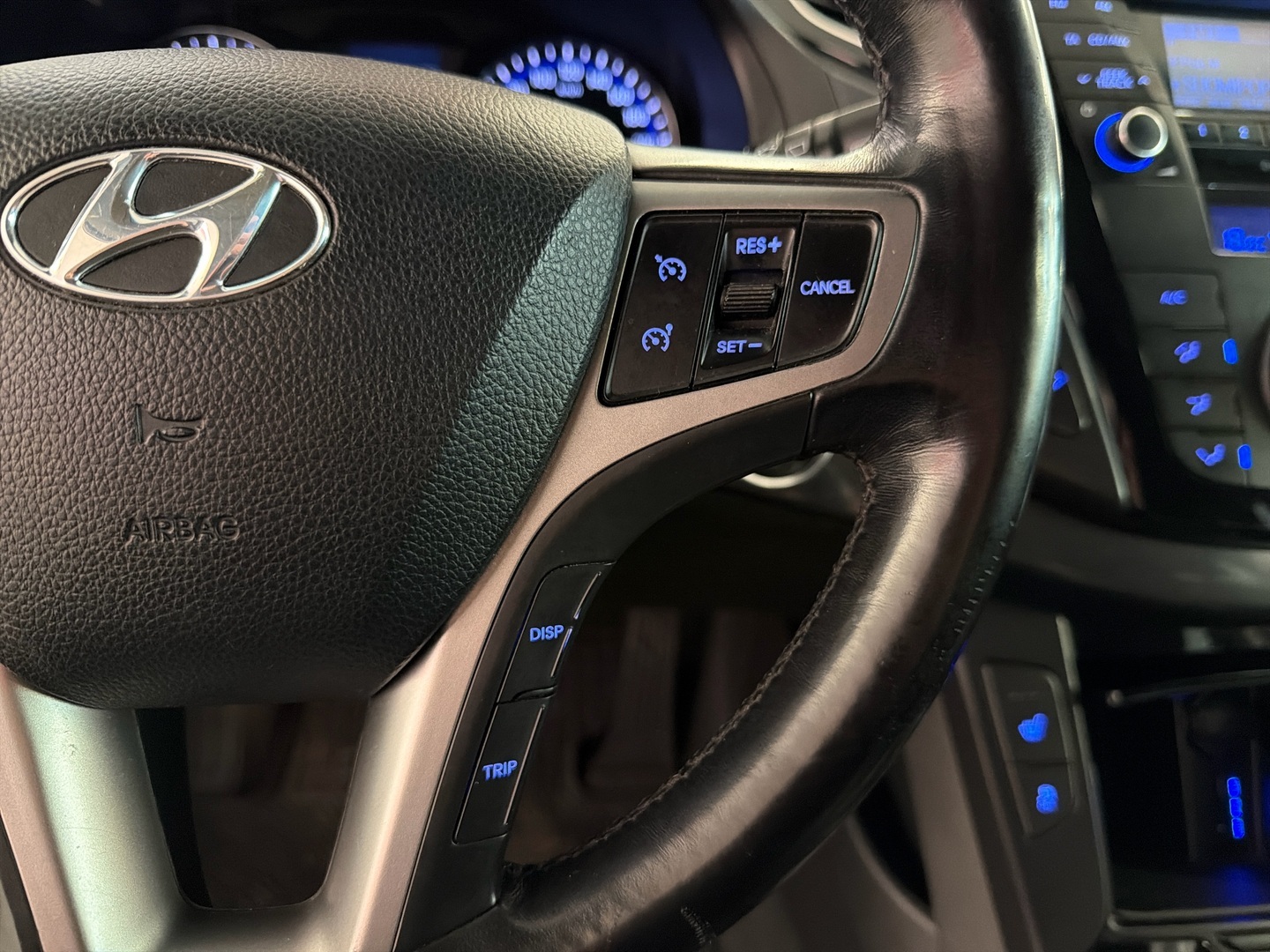 HYUNDAI i40 2012