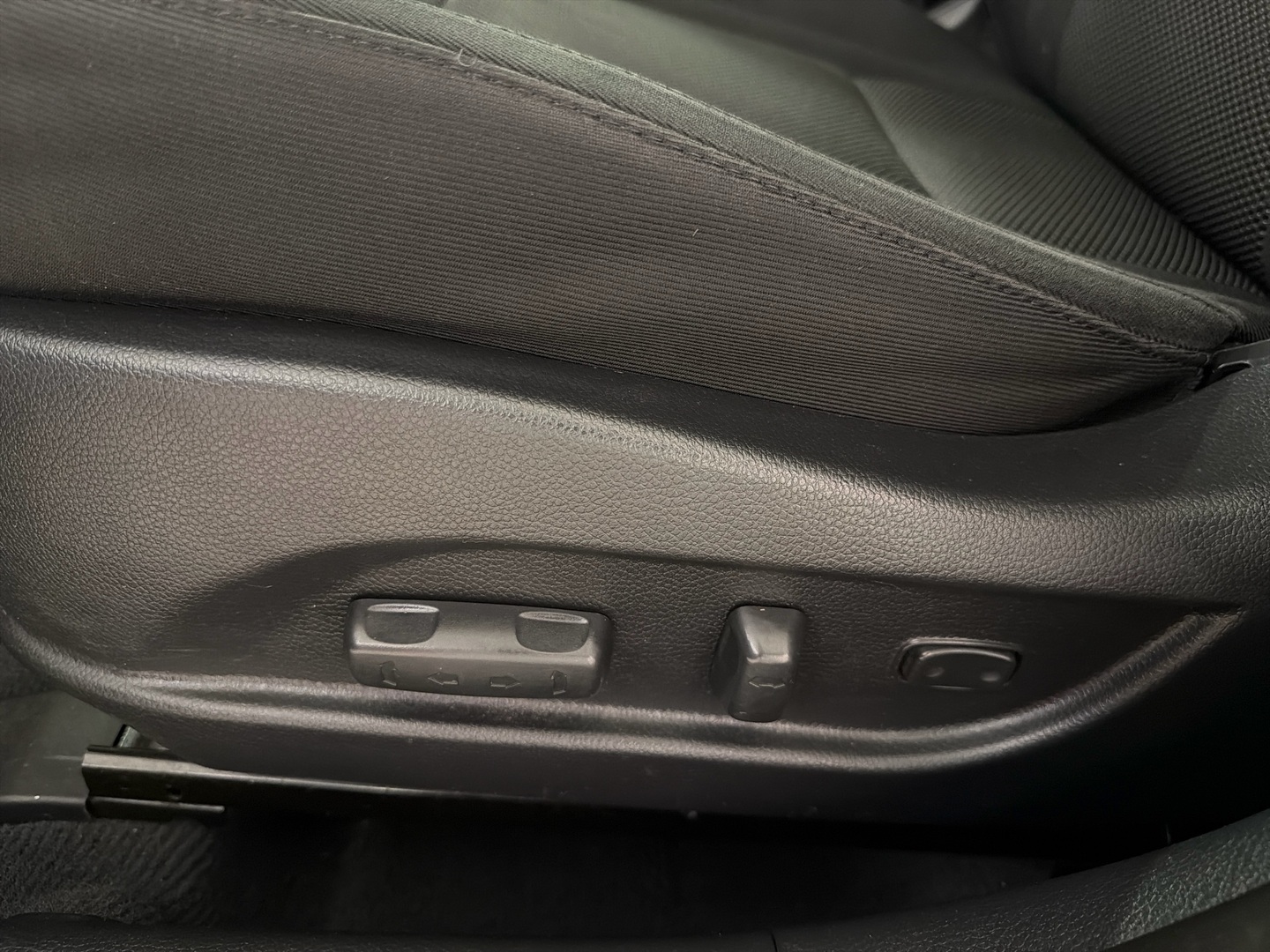 HYUNDAI i40 2012