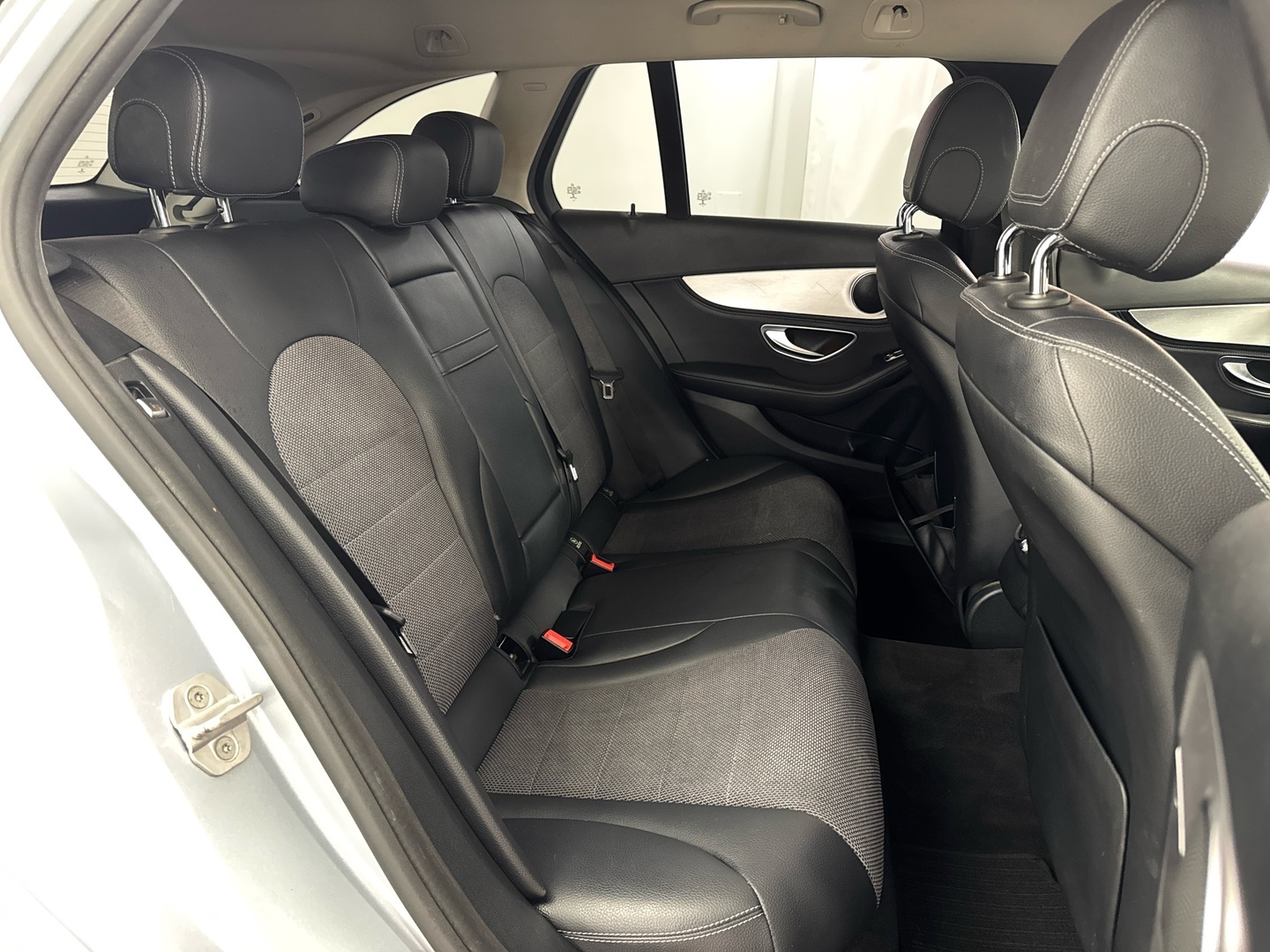 MERCEDES-BENZ C 2015