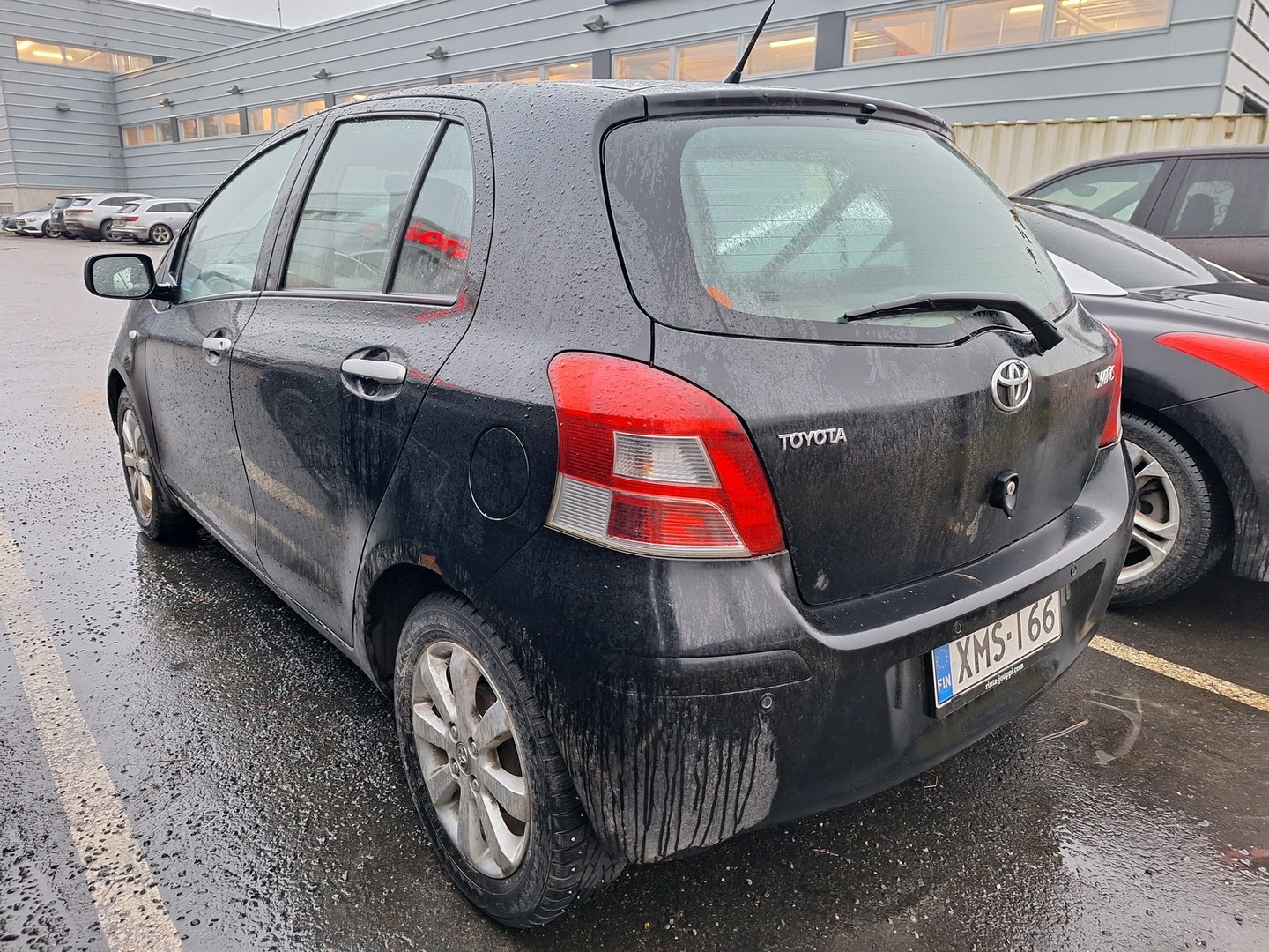 TOYOTA Yaris 2011