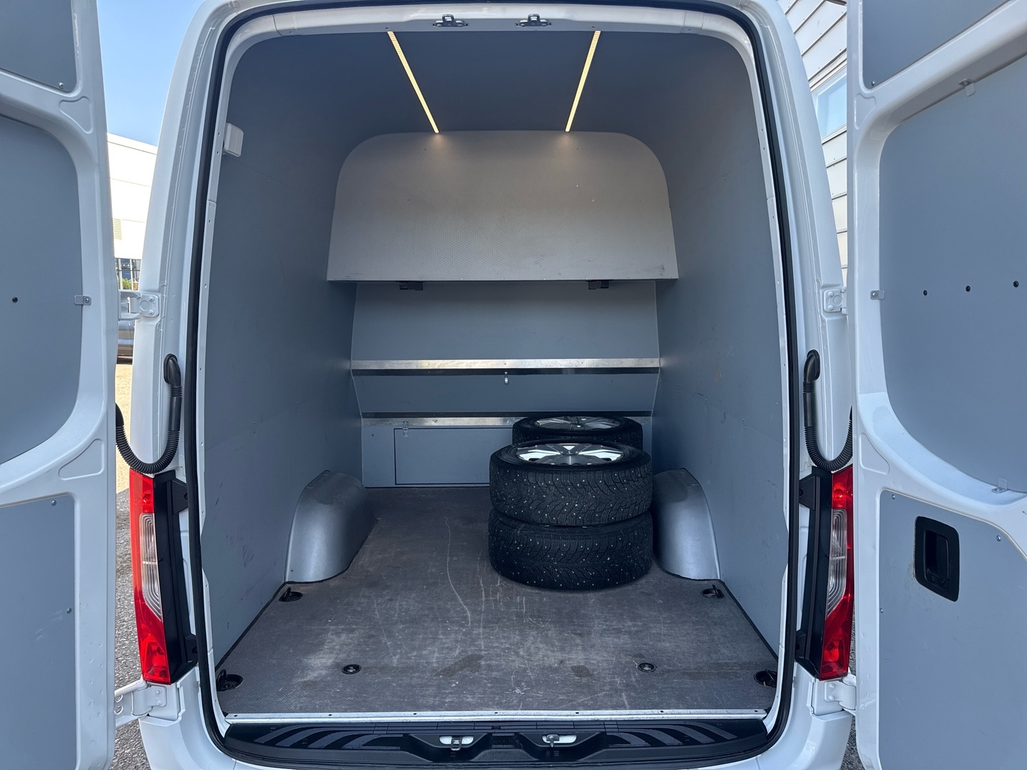 MERCEDES-BENZ Sprinter 2019