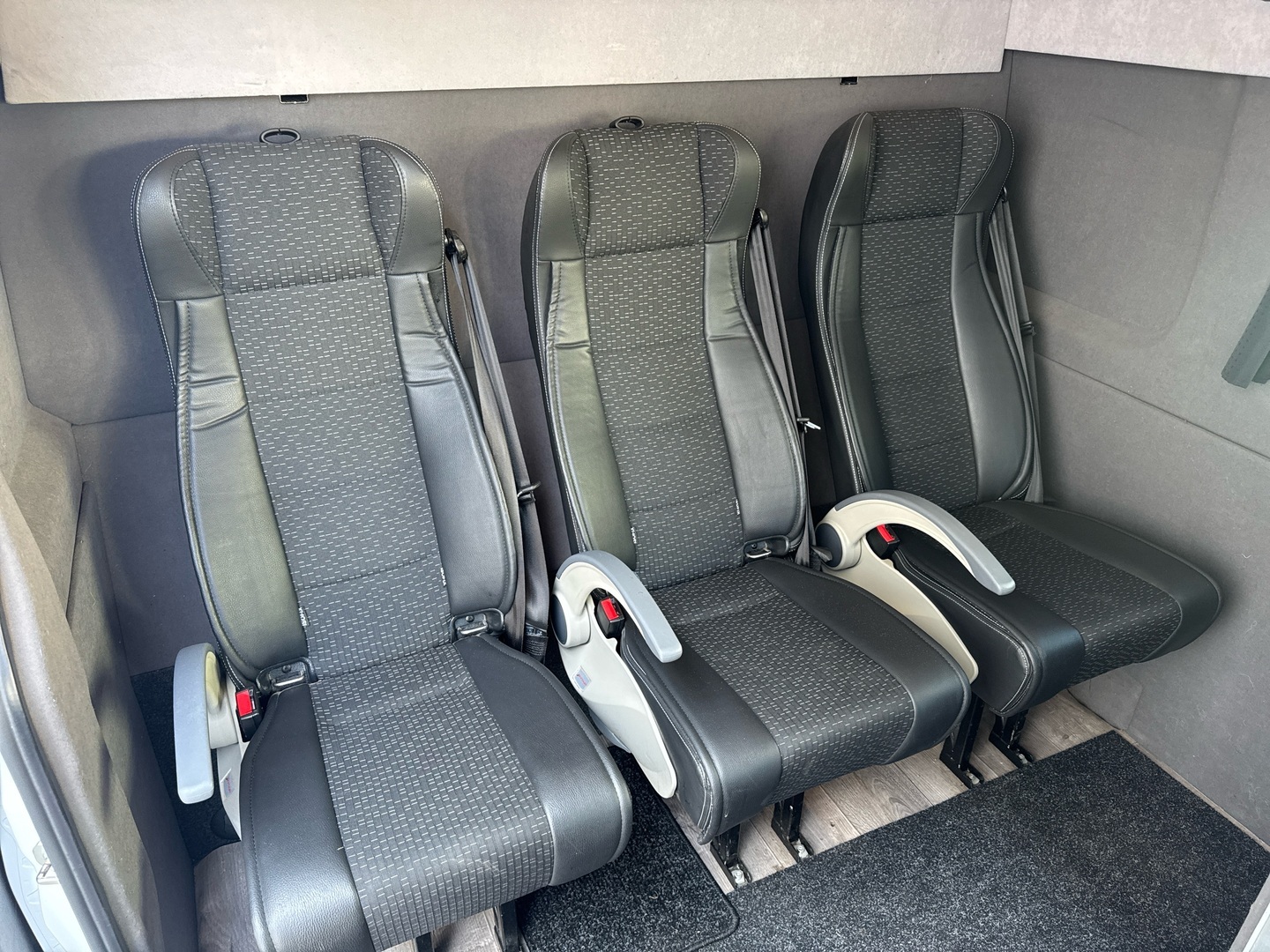 MERCEDES-BENZ Sprinter 2019