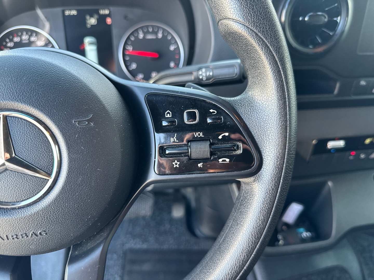 MERCEDES-BENZ Sprinter 2019