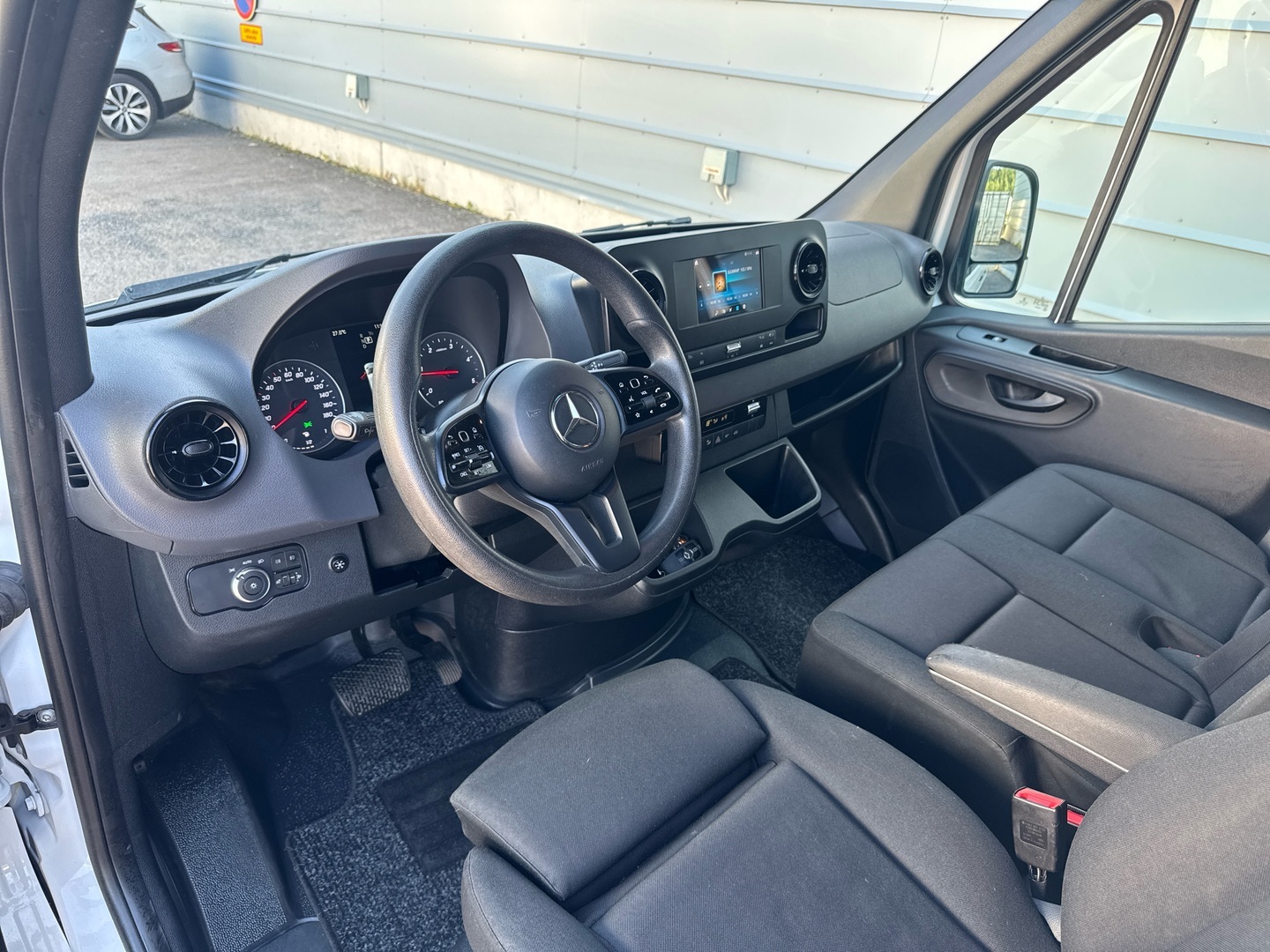 MERCEDES-BENZ Sprinter 2019