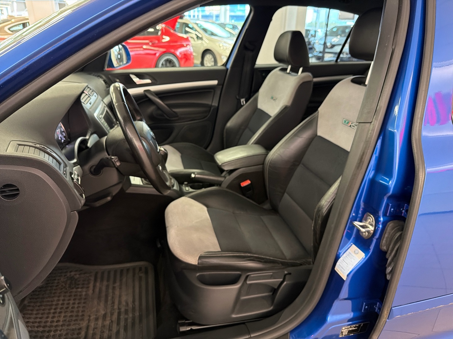 SKODA Octavia 2011