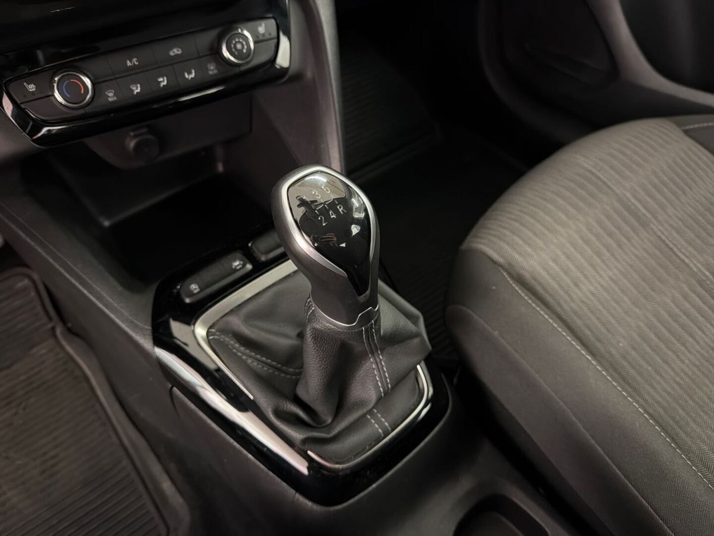 OPEL Corsa 2021