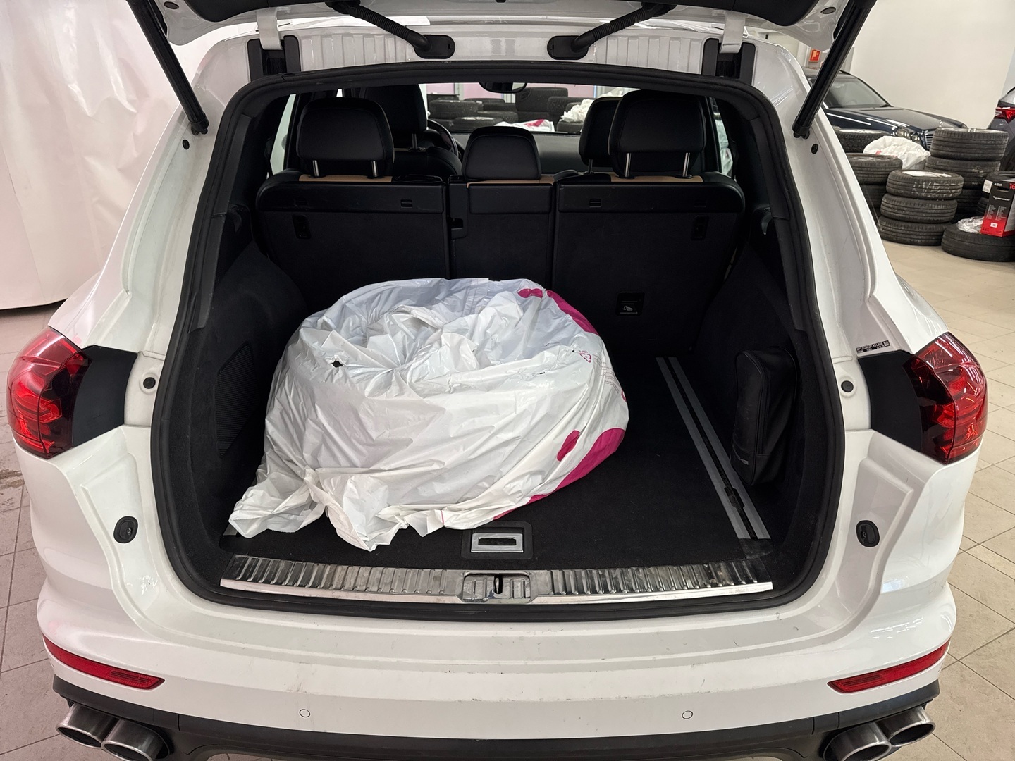 PORSCHE Cayenne 2015