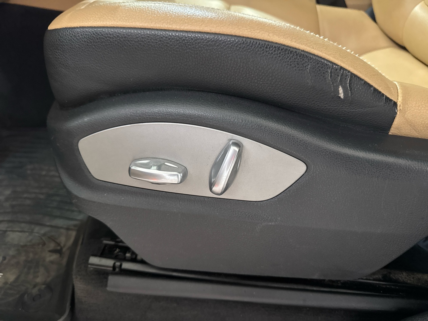 PORSCHE Cayenne 2015