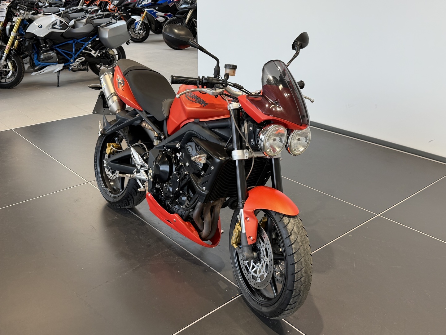 TRIUMPH STREET TRIPLE 2010