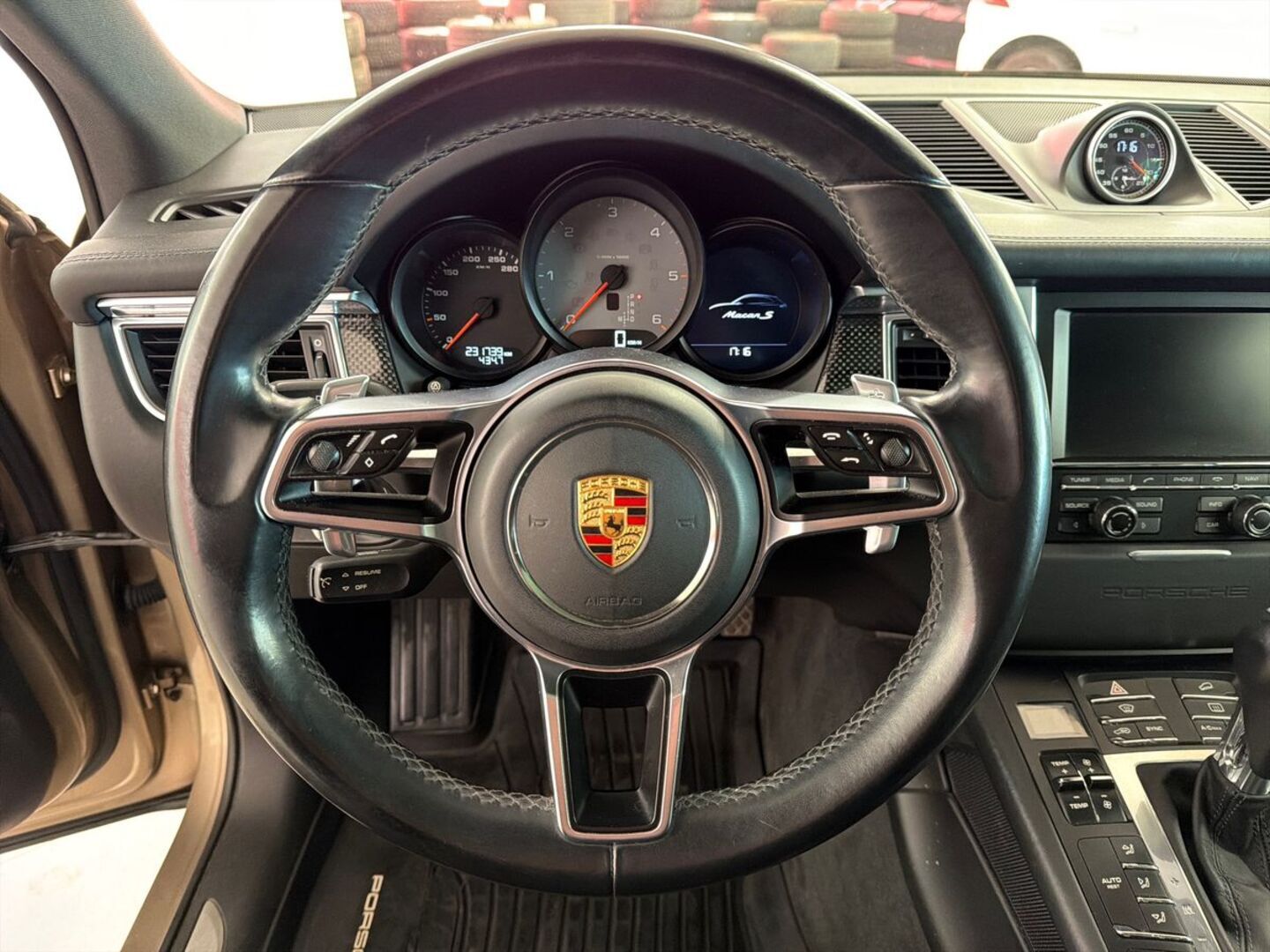 PORSCHE Macan 2015