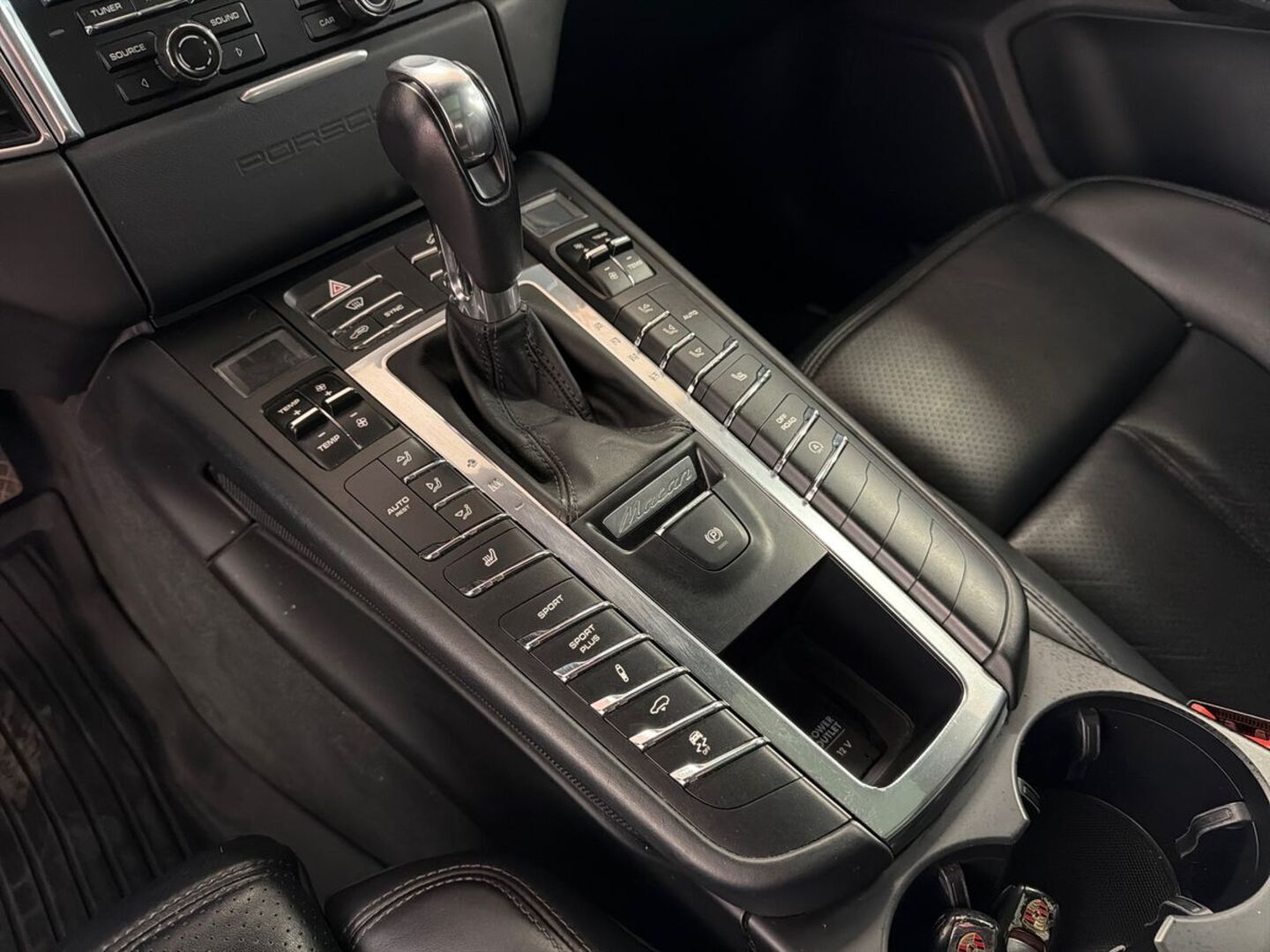 PORSCHE Macan 2015