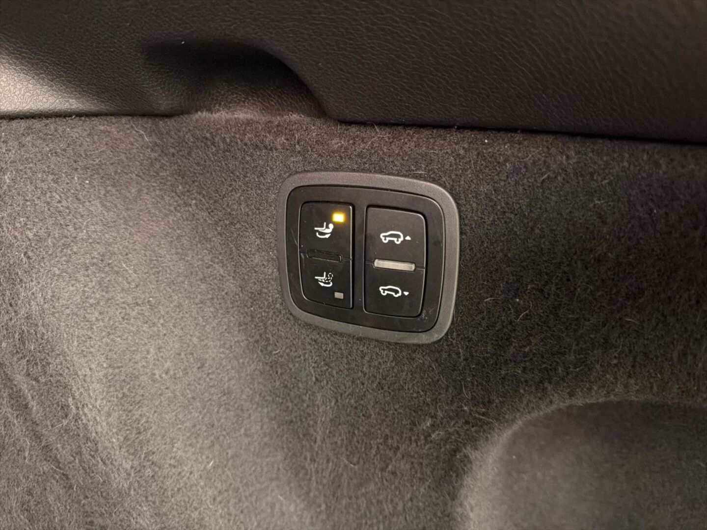 PORSCHE Macan 2015