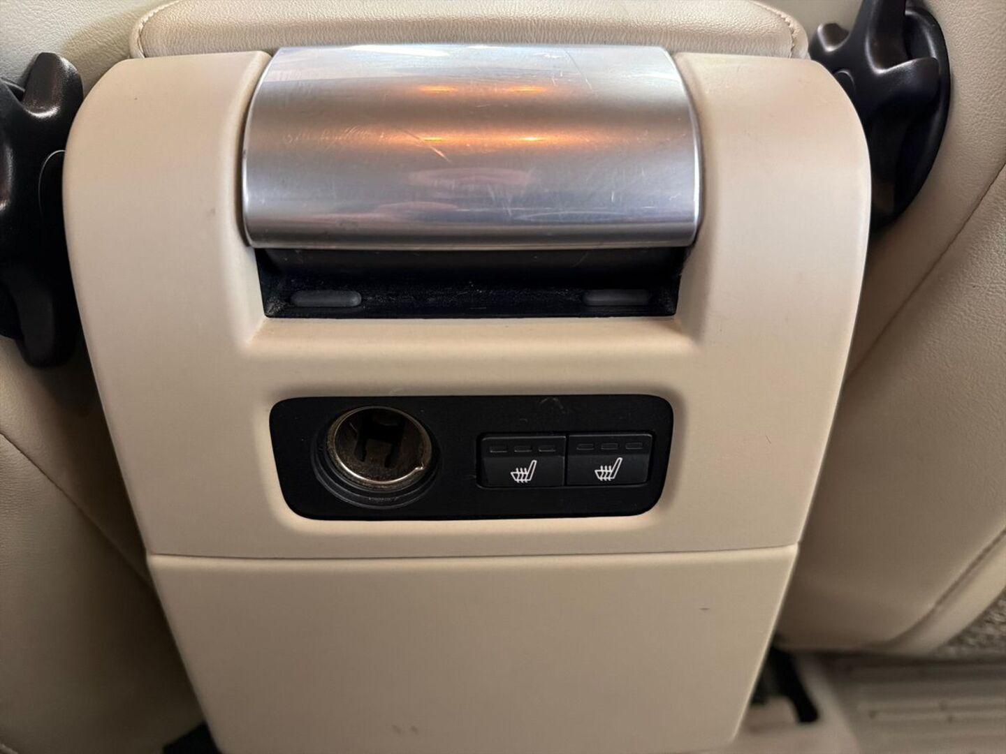VOLVO XC70 2010