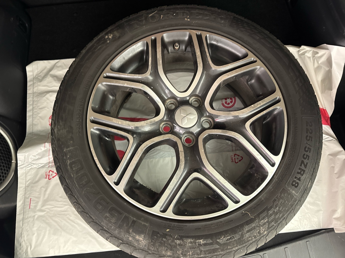 MITSUBISHI Outlander PHEV 2015