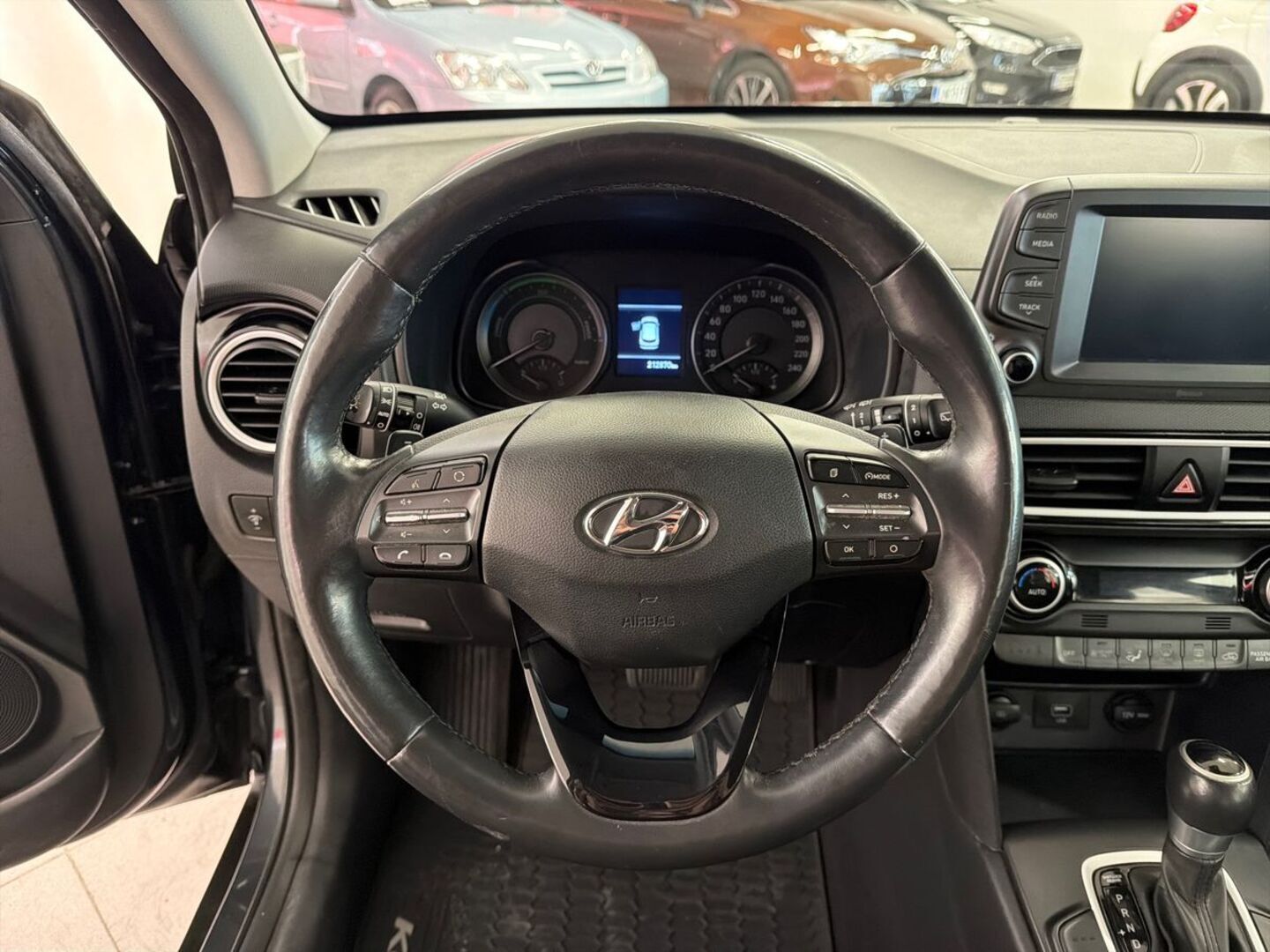 HYUNDAI KONA 17