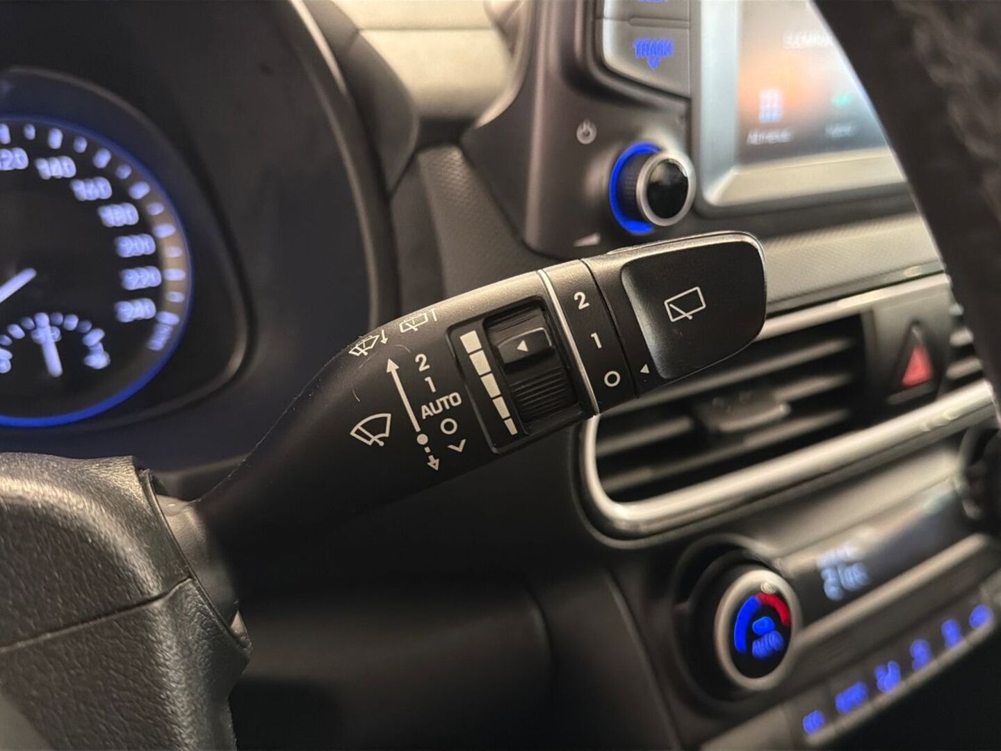 HYUNDAI KONA 22