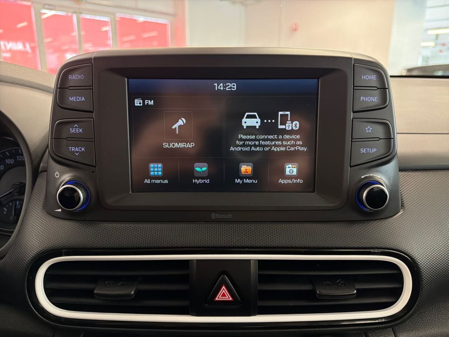 HYUNDAI KONA 24