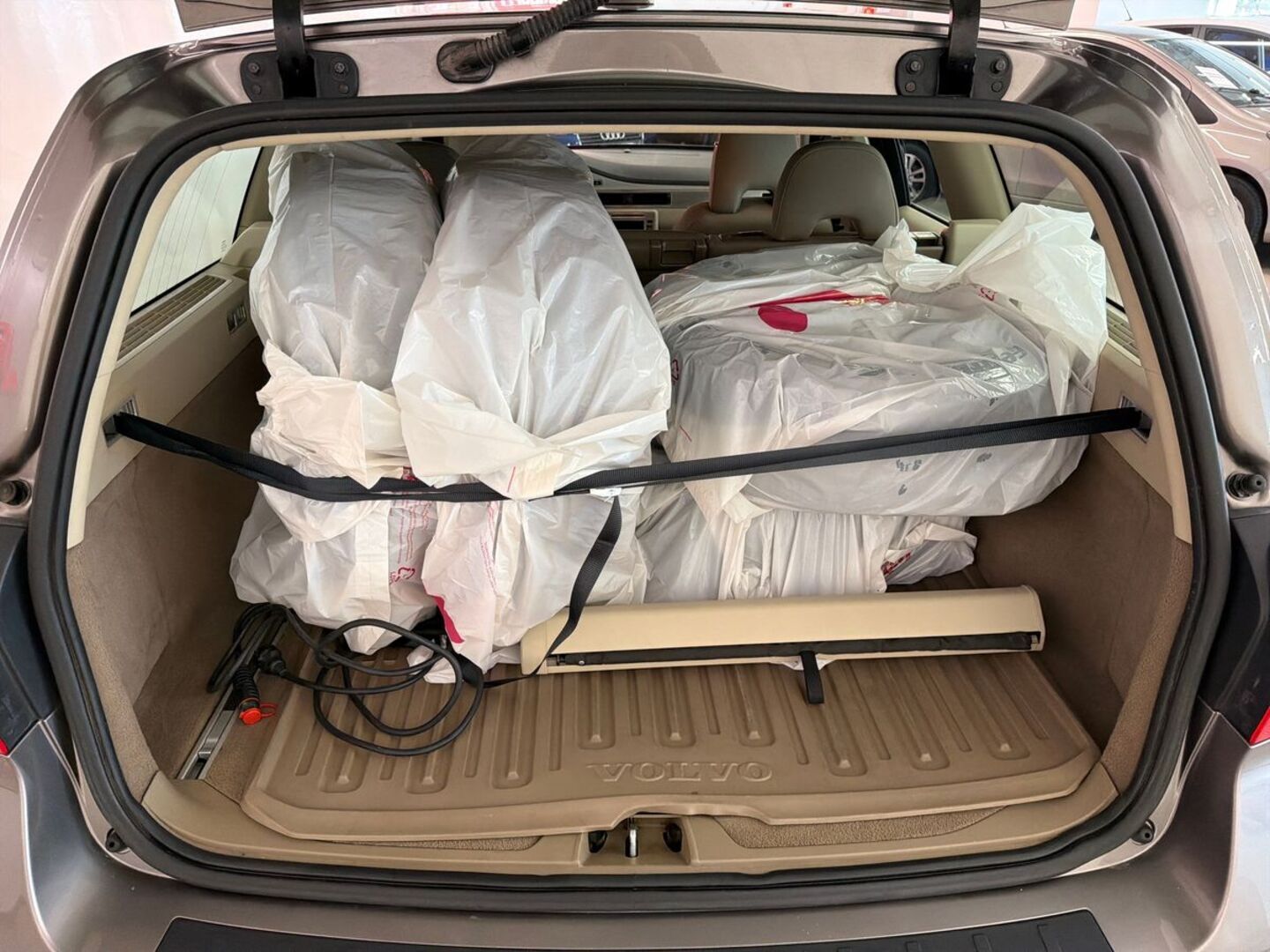 VOLVO V70 9