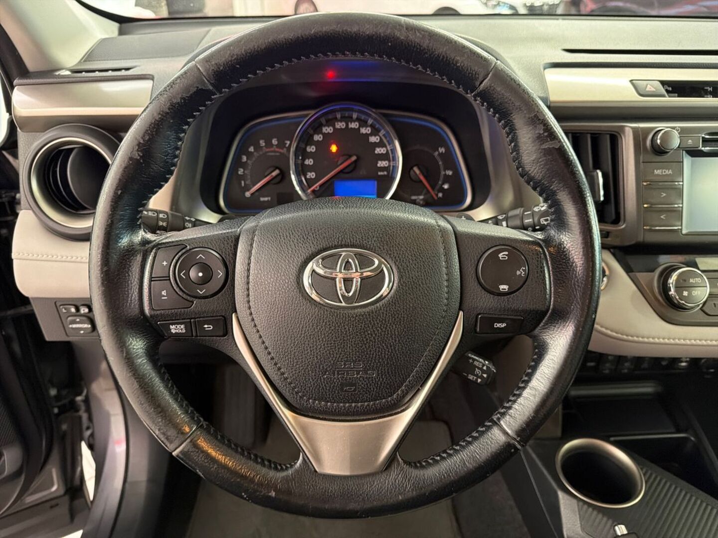 TOYOTA RAV4 18