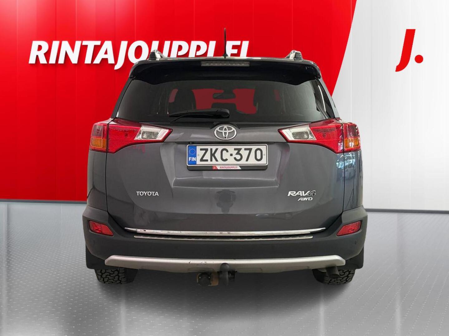TOYOTA RAV4 5