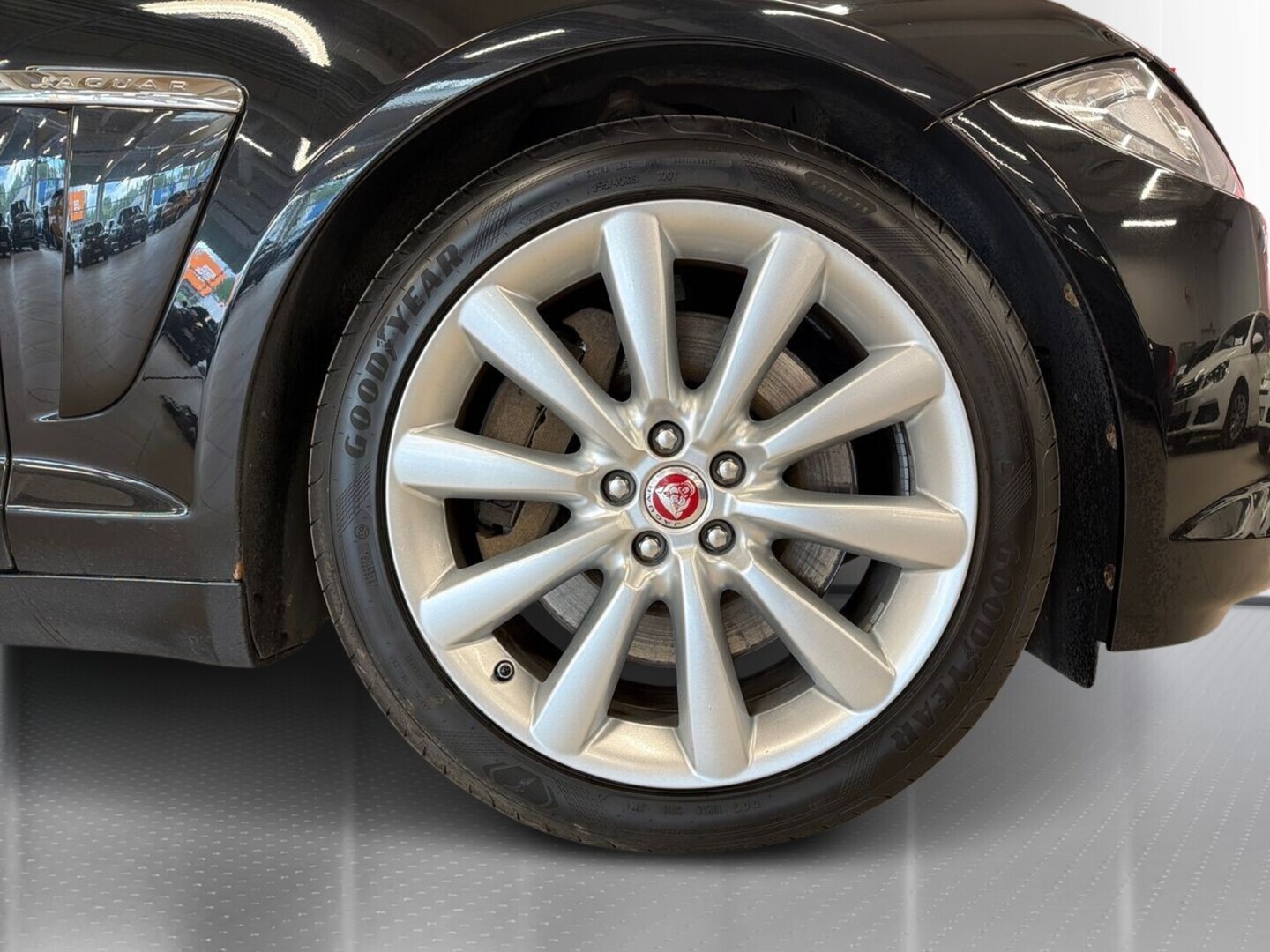 JAGUAR XF 2016