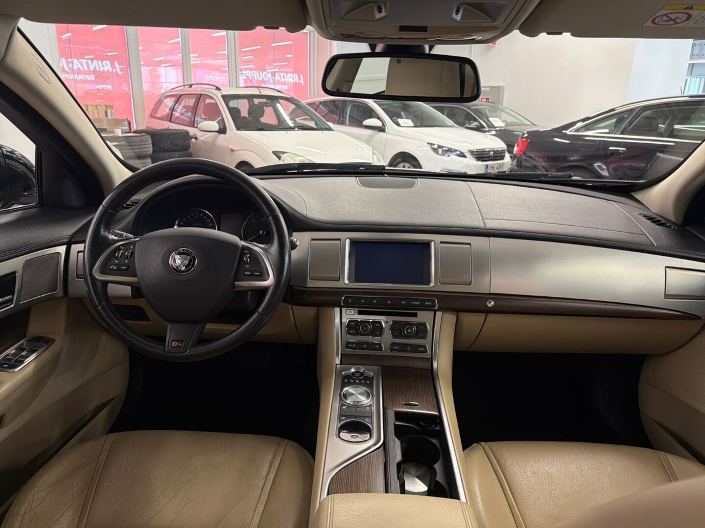 JAGUAR XF 2016