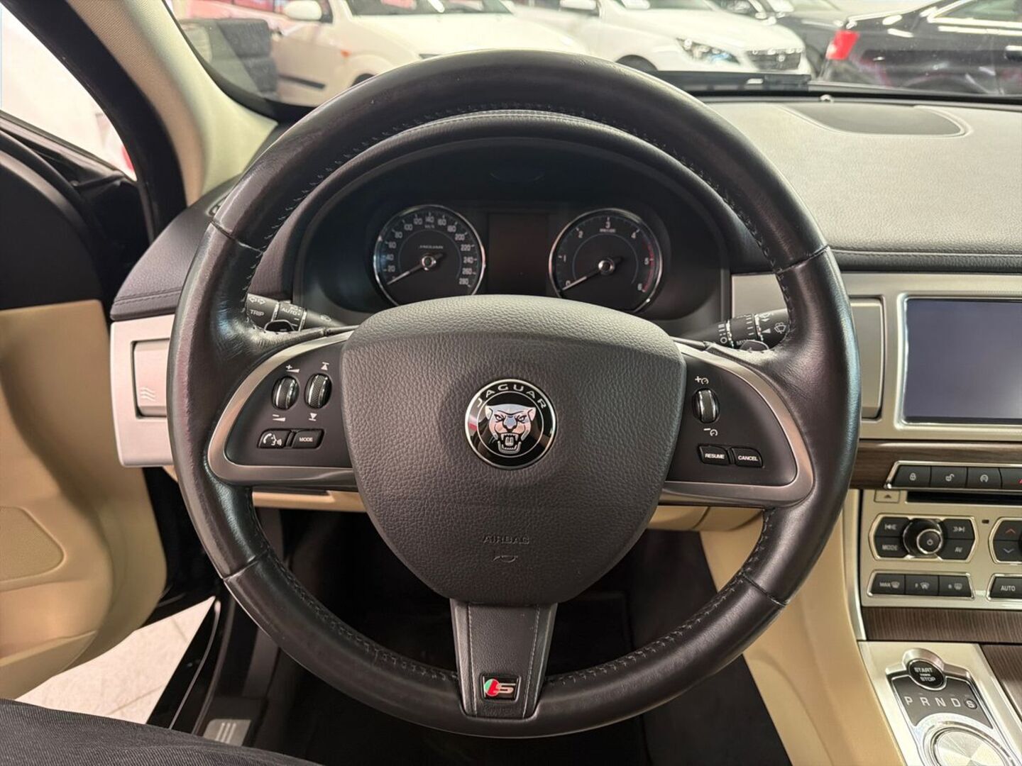 JAGUAR XF 2016