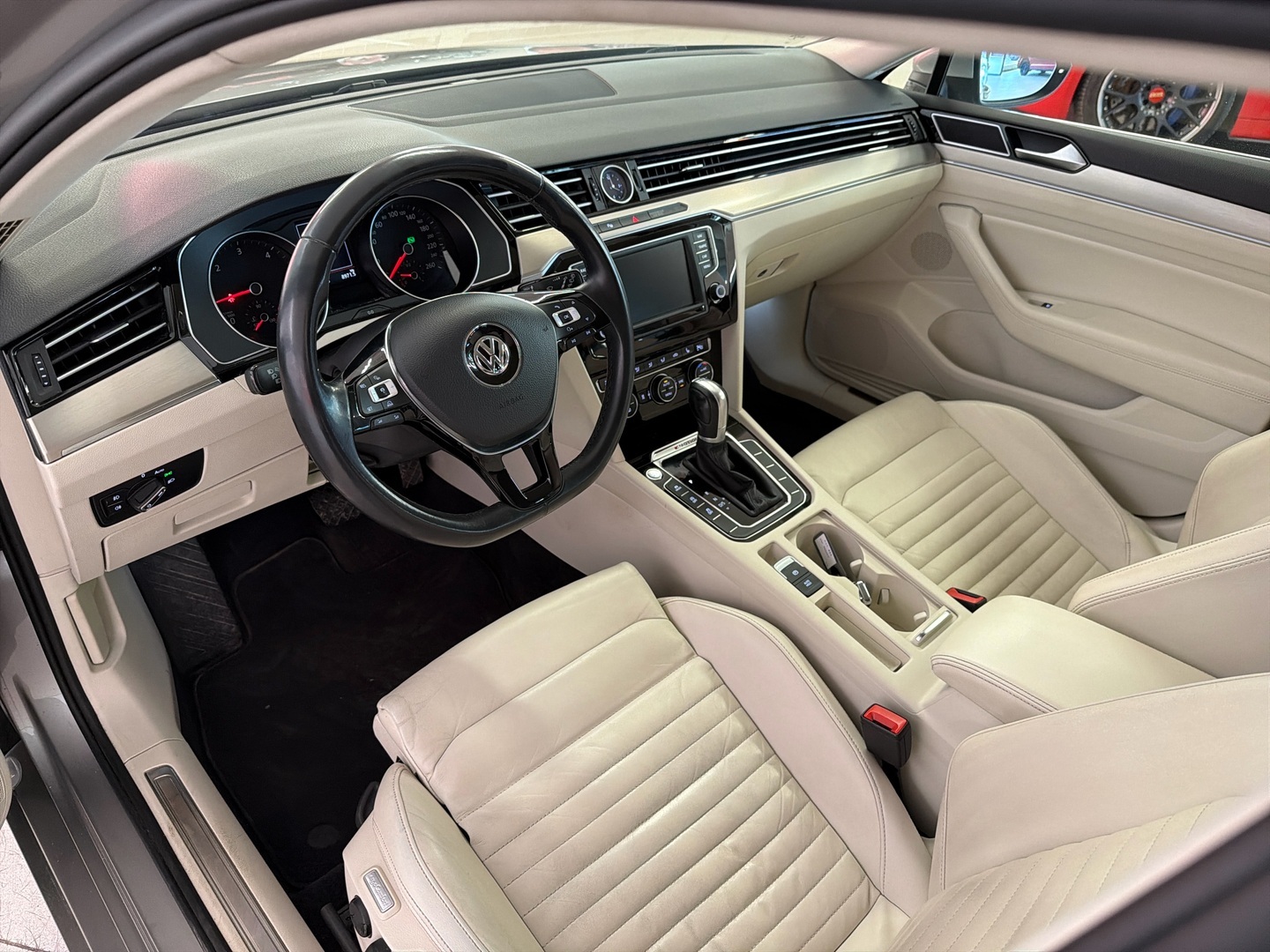 VOLKSWAGEN Passat 2016