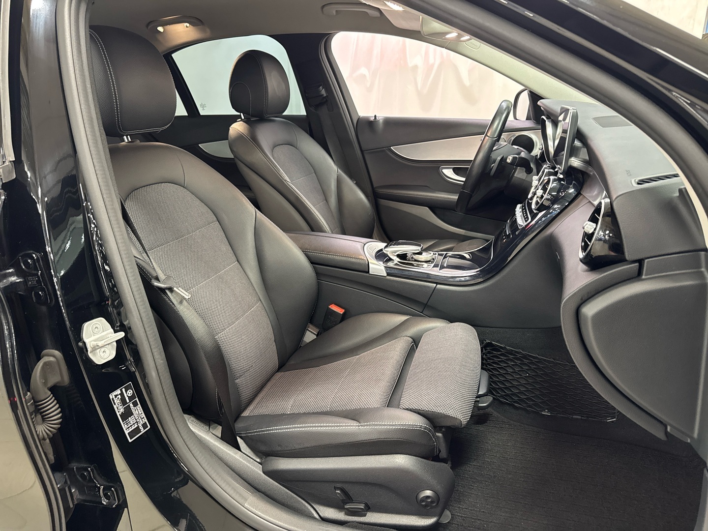 MERCEDES-BENZ C 2015